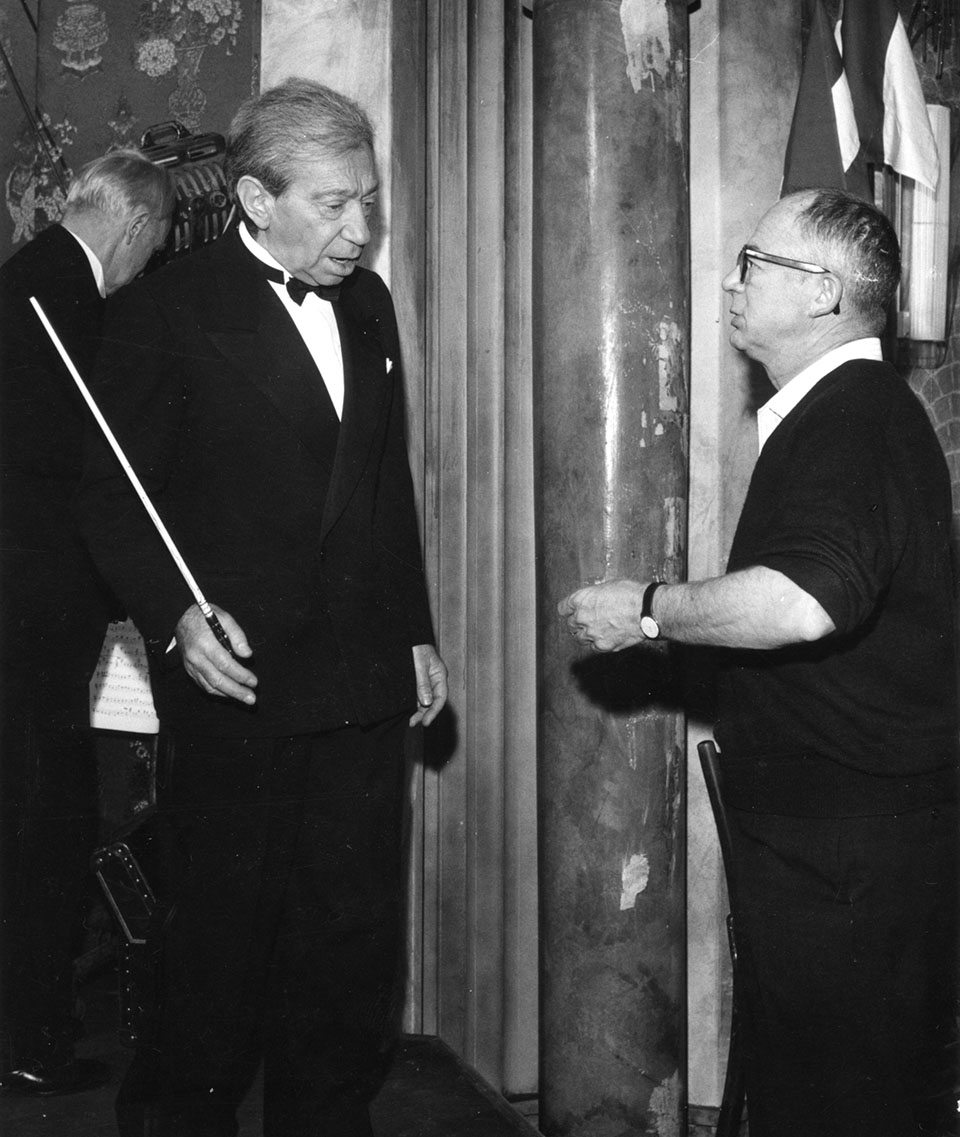 Billy Hollaender und Friedrich Hollaender bei den Dreharbeiten zu ONE, TWO, THREE Billy Hollaender und Friedrich Hollaender bei den Dreharbeiten zu ONE, TWO, THREE