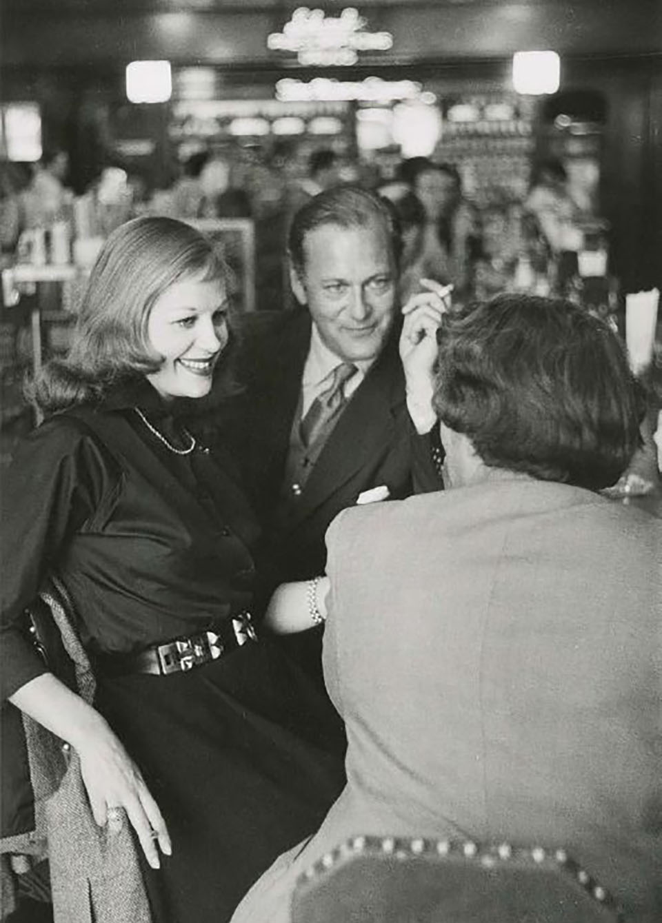 Hildegard Knef, Curd Jürgens und Elli Silmann (von hinten) in Hollywood, 1951 DFF / Nachlass Curd Jürgens Hildegard Knef, Curd Jürgens und Elli Silmann (von hinten) in Hollywood, 1951 DFF / Nachlass Curd Jürgens