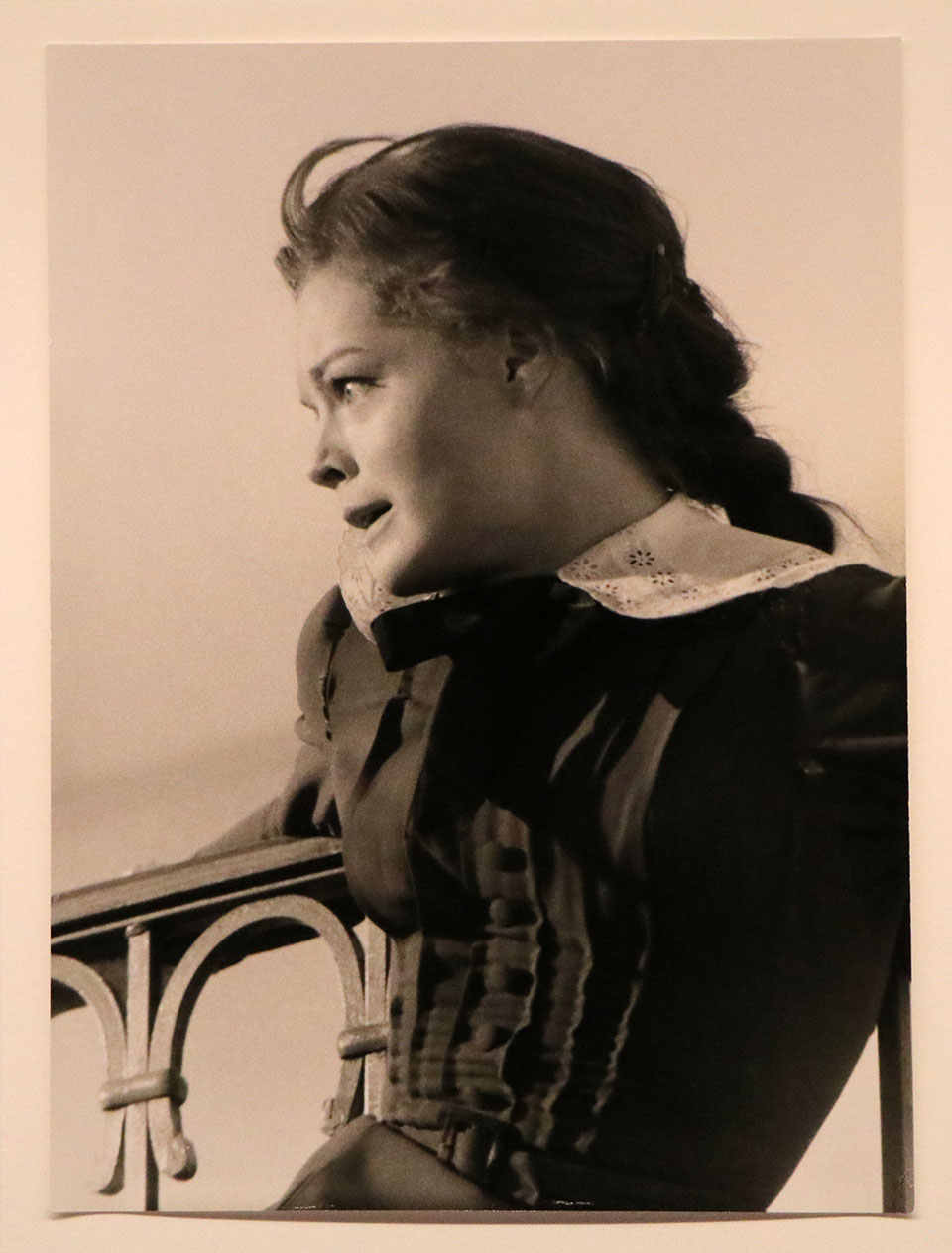 MÄDCHEN IN UNIFORM MÄDCHEN IN UNIFORM